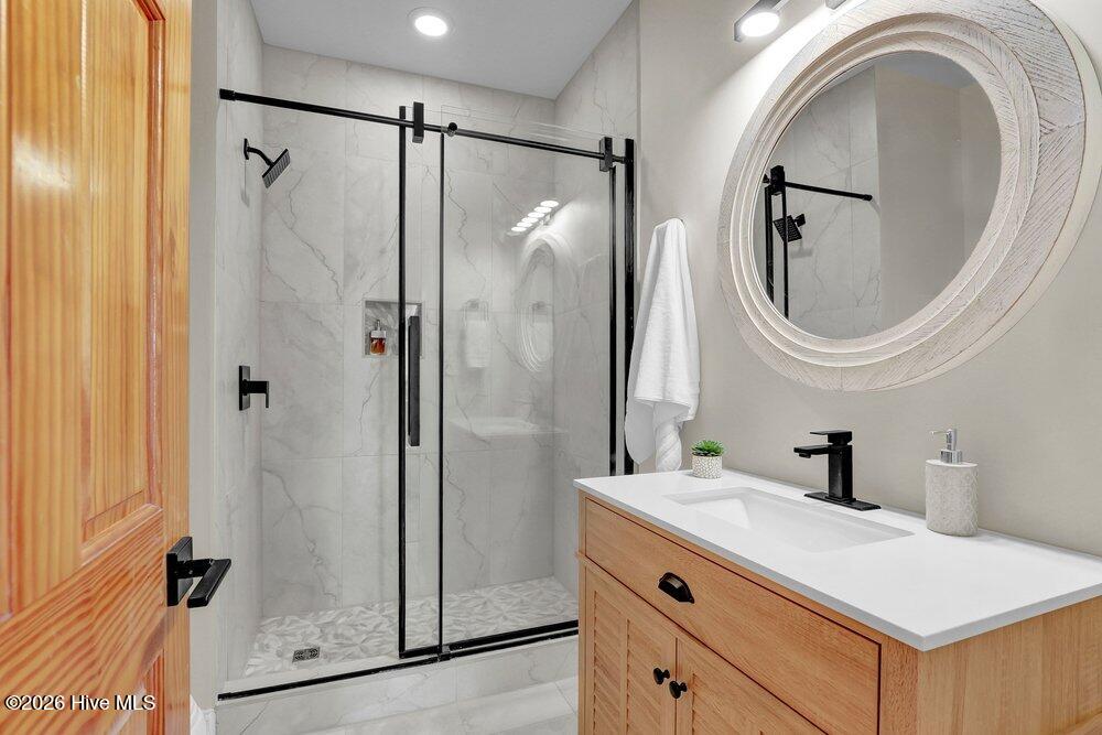 707 North Green Tee Road Hampstead, NC 28443 - Photo 33 of 76 Second Full Bathroom