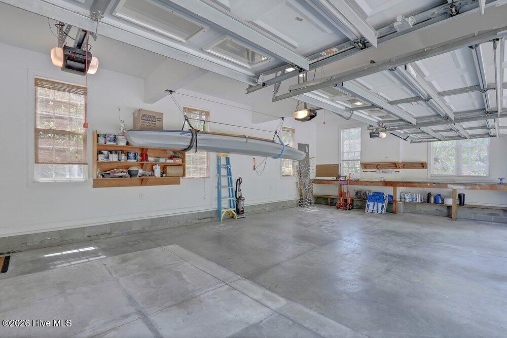 707 North Green Tee Road Hampstead, NC 28443 - Photo 49 of 76 3-Car Garage