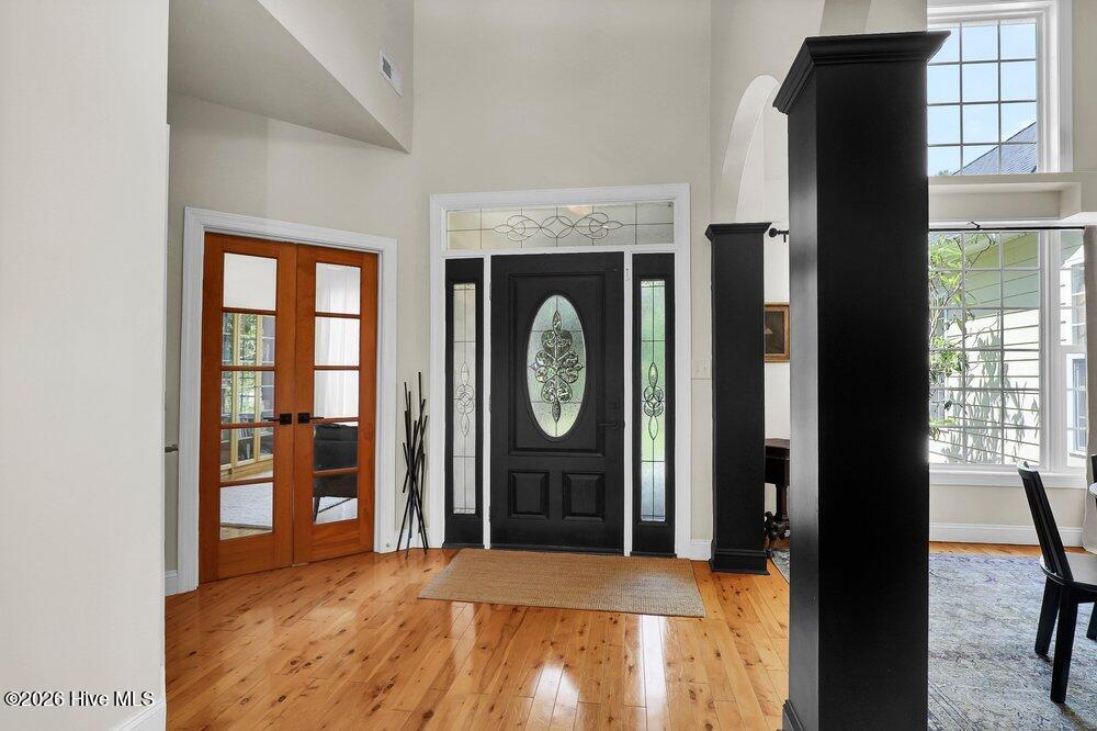 707 North Green Tee Road Hampstead, NC 28443 - Photo 5 of 76 Foyer