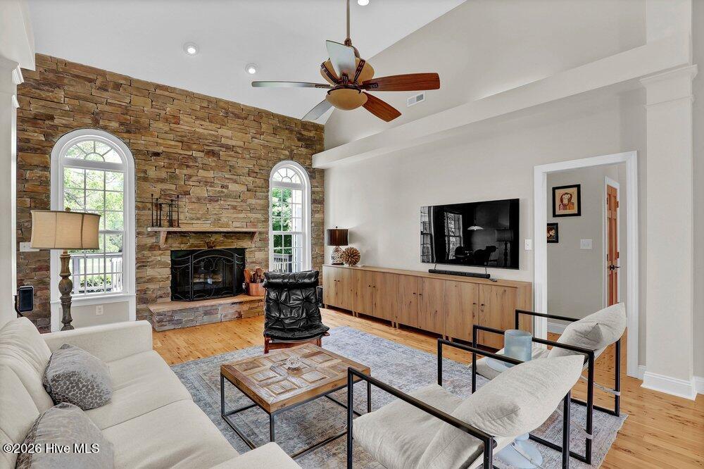 707 North Green Tee Road Hampstead, NC 28443 - Photo 9 of 76 Living Room