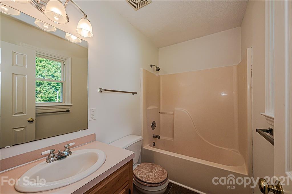 6472 Nivens Road York, SC 29745 - Photo 14 of 21 Gallery Image 14