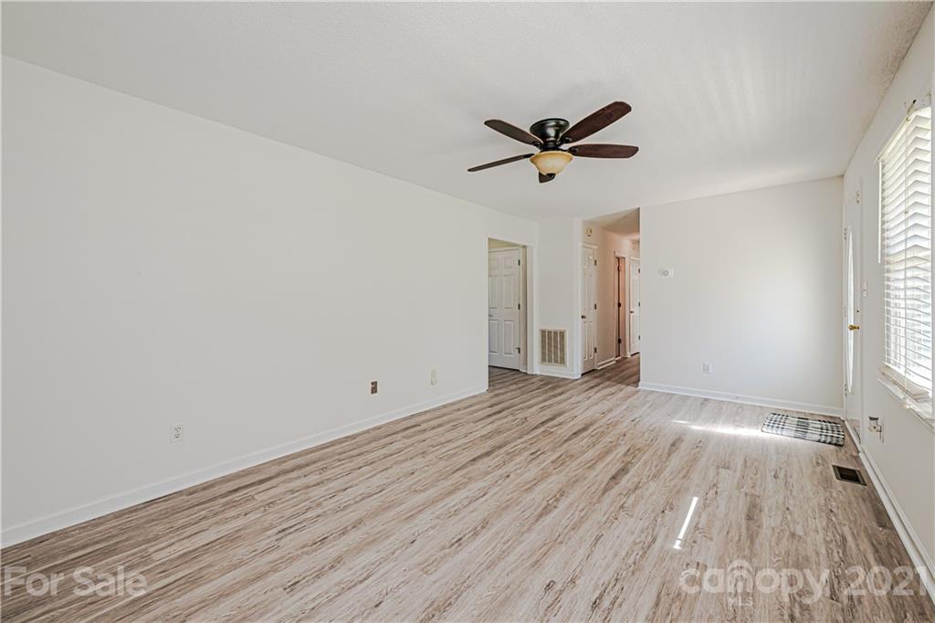 6472 Nivens Road York, SC 29745 - Photo 6 of 21 Gallery Image 6
