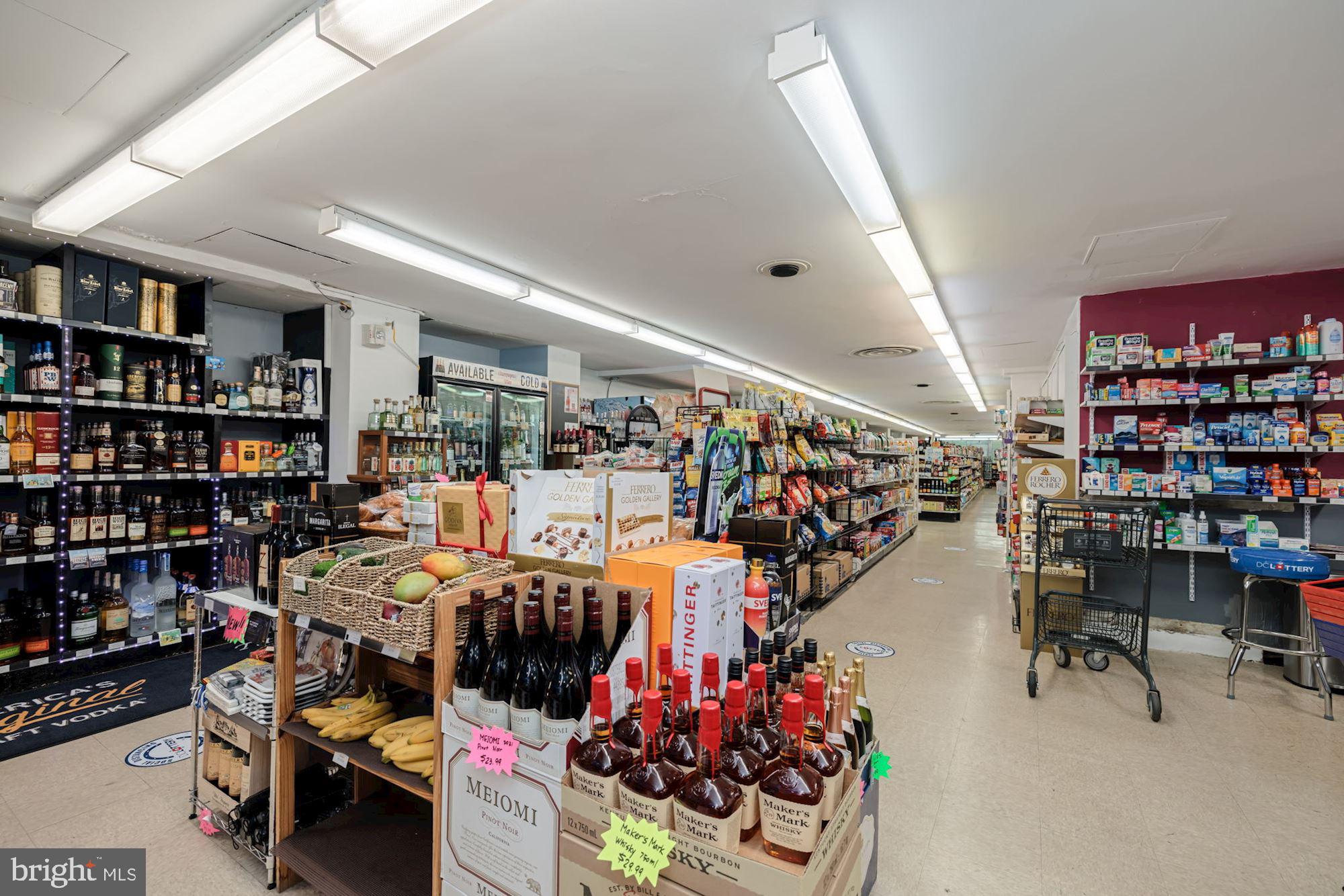 4201 Cathedral Avenue Northwest, Unit 620E Washington, DC 20016 - Photo 19 of 28 a view of a storage room with a lot of stuff