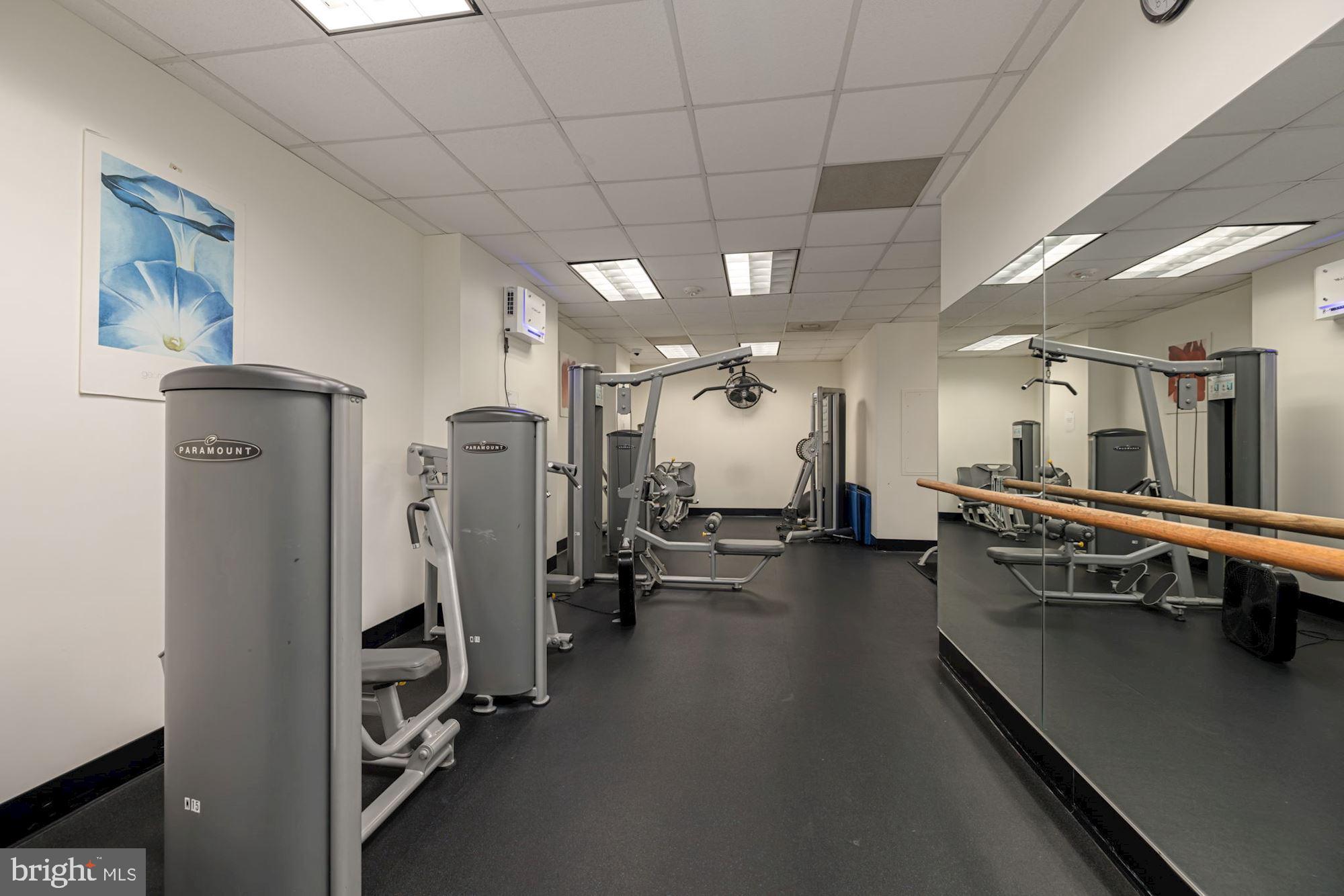 4201 Cathedral Avenue Northwest, Unit 620E Washington, DC 20016 - Photo 21 of 28 a view of a room with gym equipment