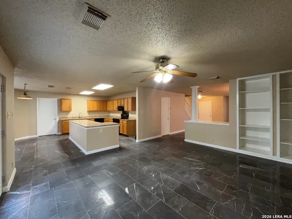 $1,995 | 2910 Redsky Pass, San Antonio, TX 78259