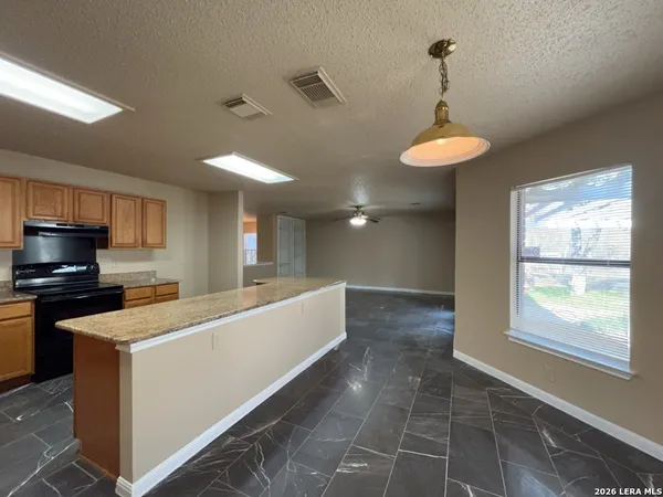 $1,995 | 2910 Redsky Pass, San Antonio, TX 78259