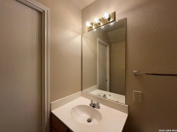 $1,995 | 2910 Redsky Pass, San Antonio, TX 78259