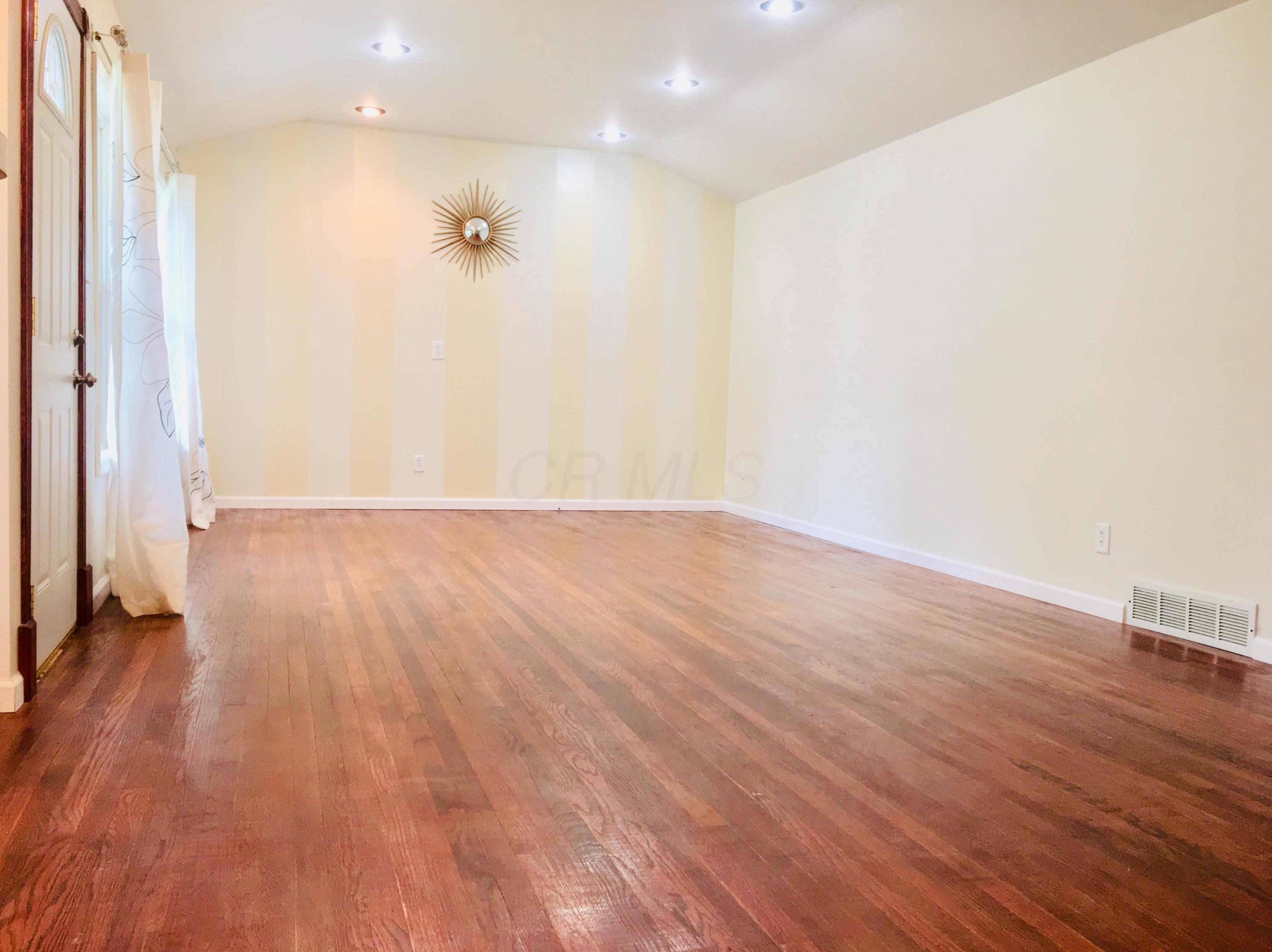 423 Bernhard Road Columbus, OH 43213 - Photo 11 of 25
