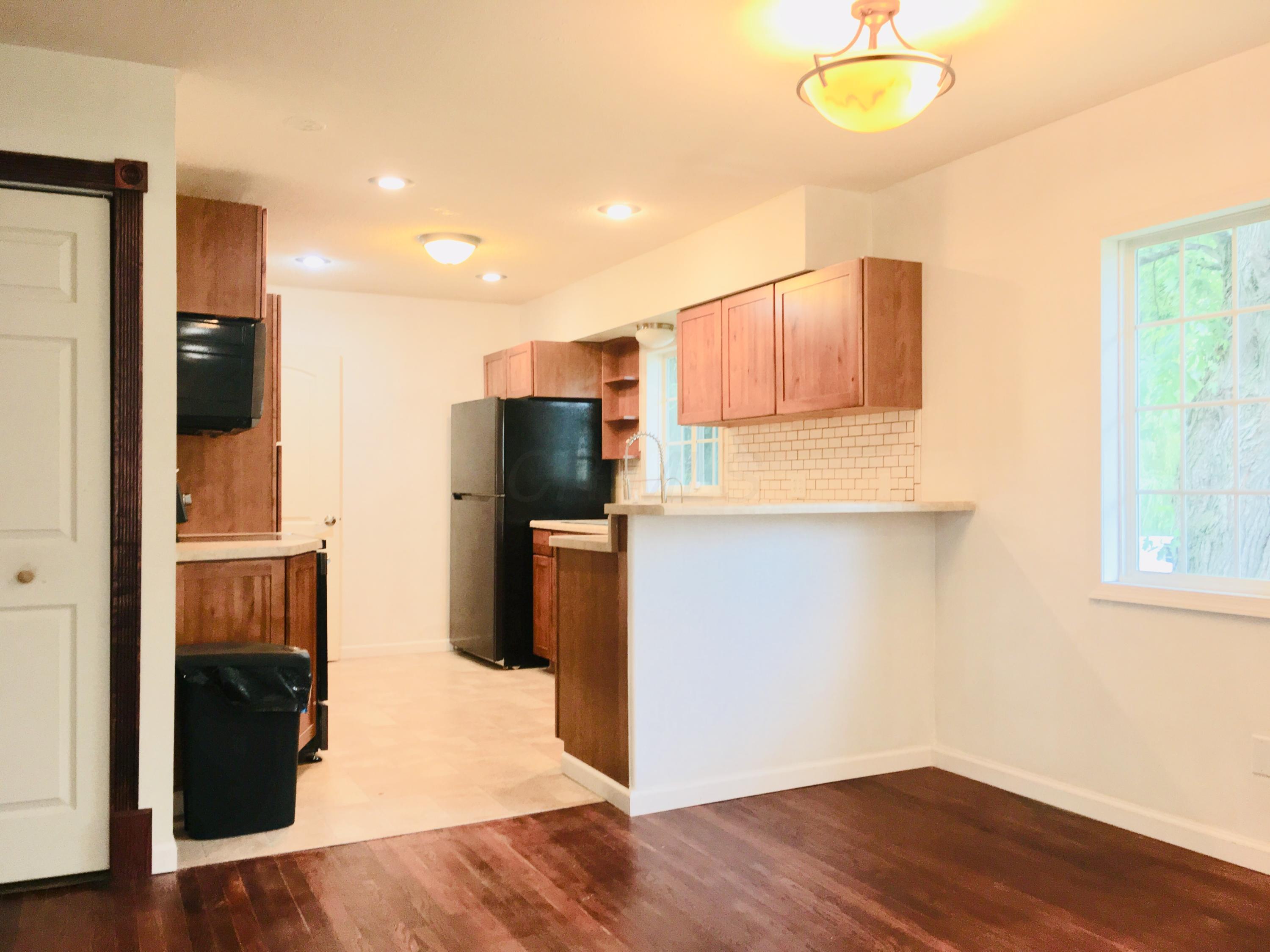423 Bernhard Road Columbus, OH 43213 - Photo 14 of 25