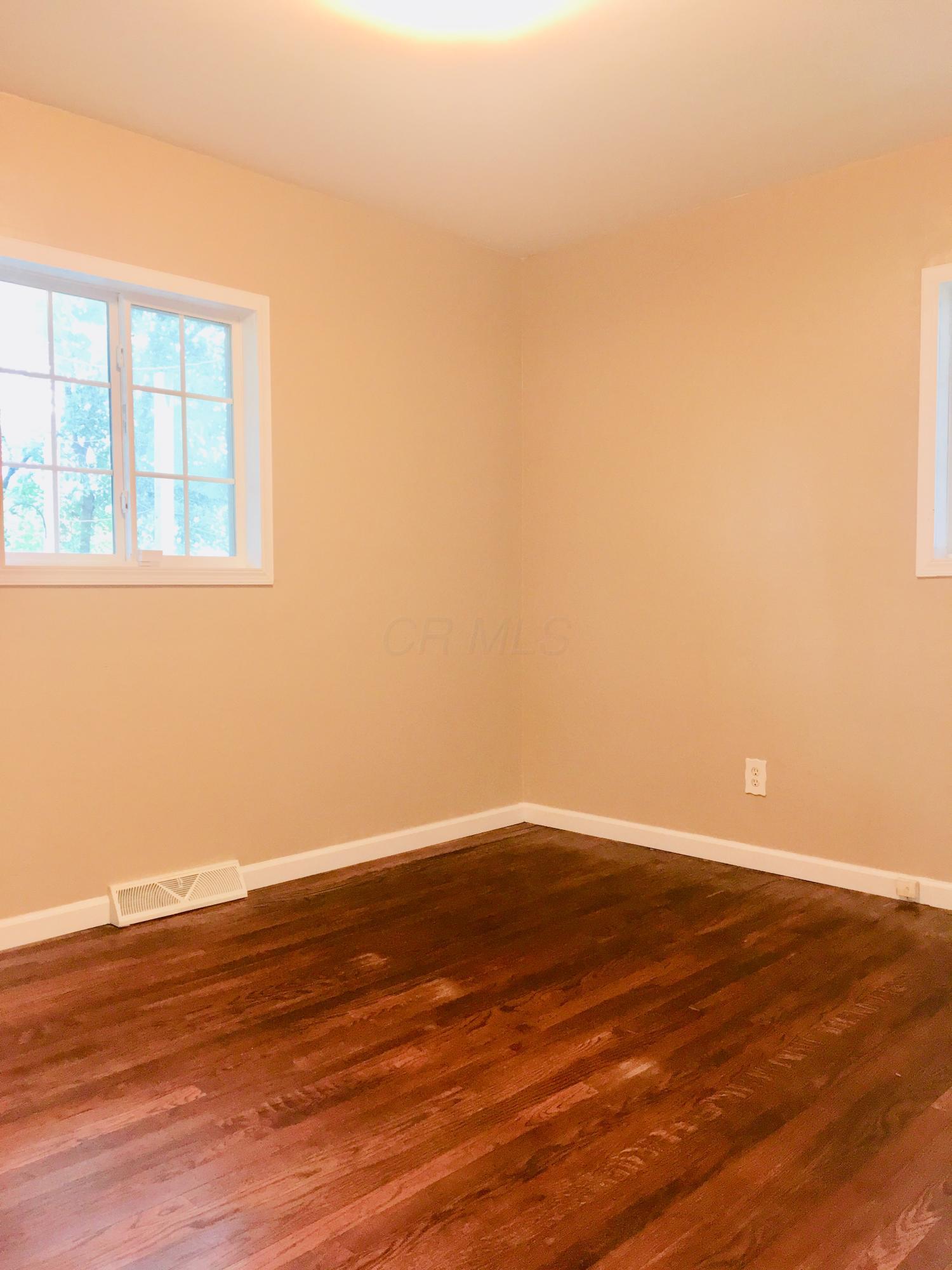 423 Bernhard Road Columbus, OH 43213 - Photo 18 of 25
