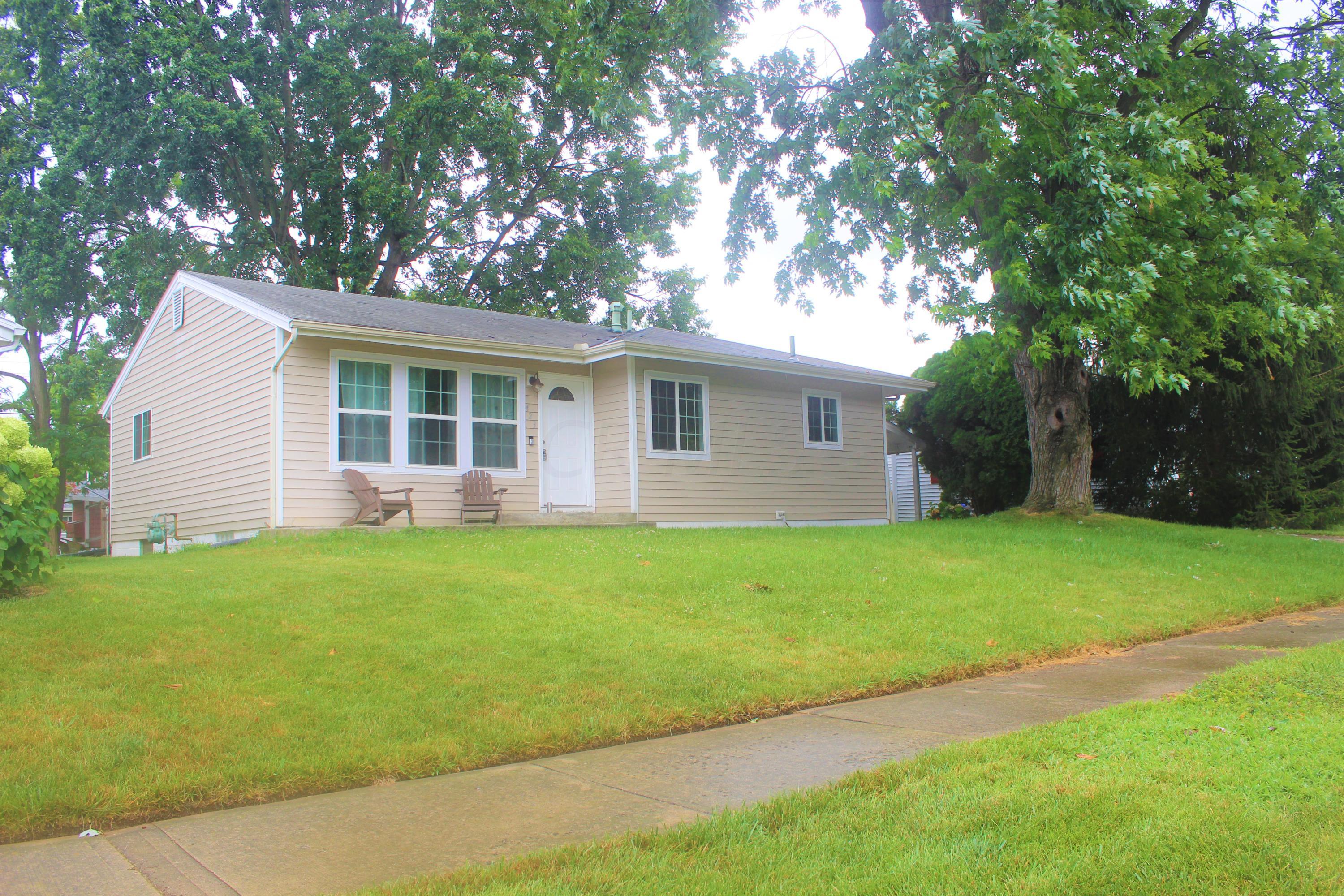 423 Bernhard Road Columbus, OH 43213 - Photo 2 of 25