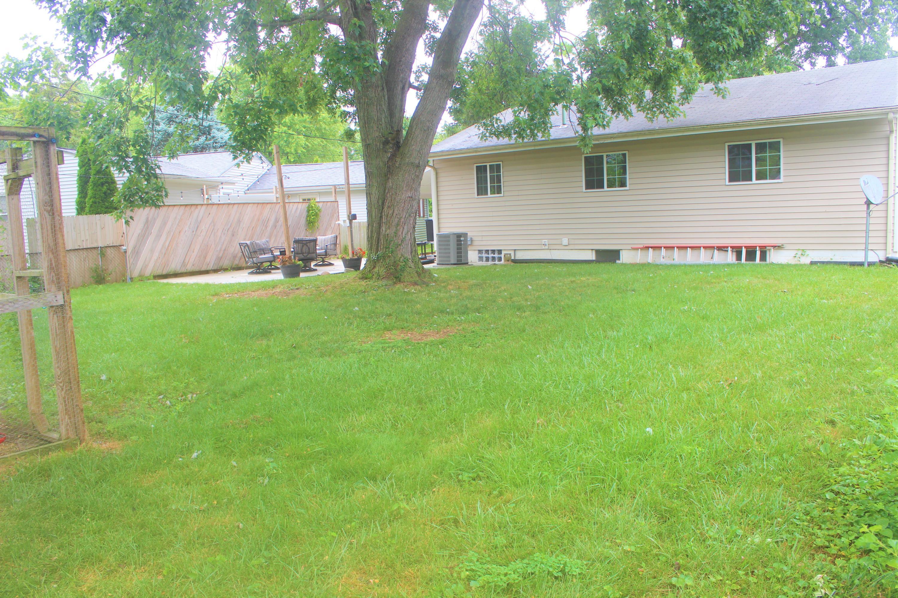 423 Bernhard Road Columbus, OH 43213 - Photo 9 of 25