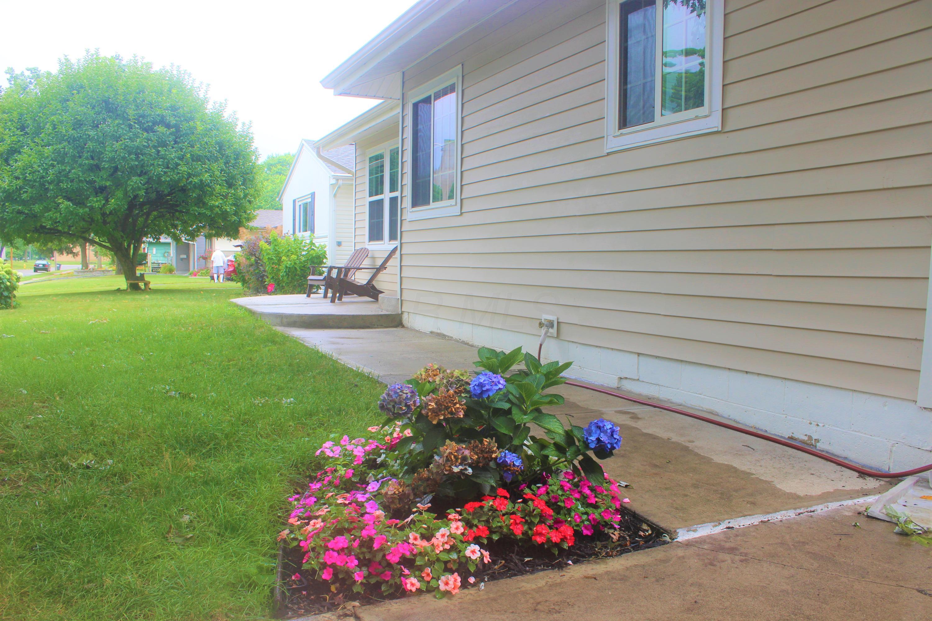 423 Bernhard Road Columbus, OH 43213 - Photo 10 of 25