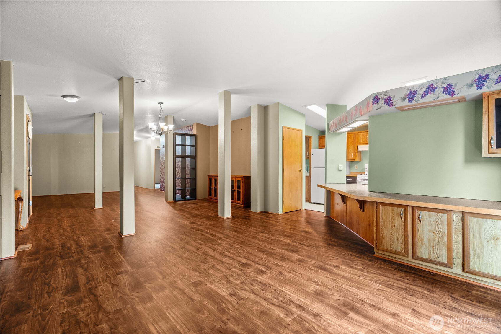 6827 Holmes Island Road Southeast Lacey, WA 98503 - Photo 12 of 40