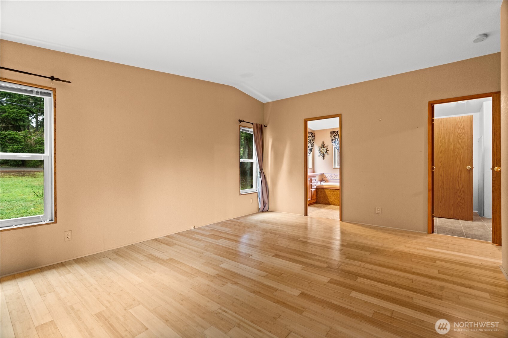 6827 Holmes Island Road Southeast Lacey, WA 98503 - Photo 19 of 40