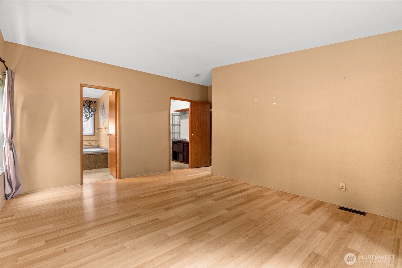 6827 Holmes Island Road Southeast Lacey, WA 98503 - Photo 20 of 40