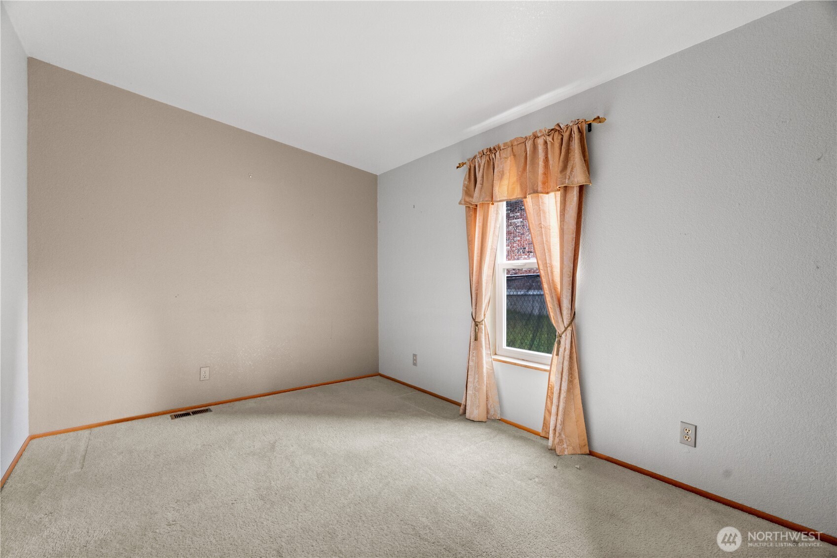 6827 Holmes Island Road Southeast Lacey, WA 98503 - Photo 25 of 40