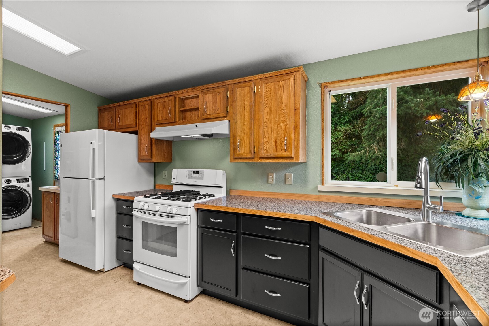 6827 Holmes Island Road Southeast Lacey, WA 98503 - Photo 9 of 40