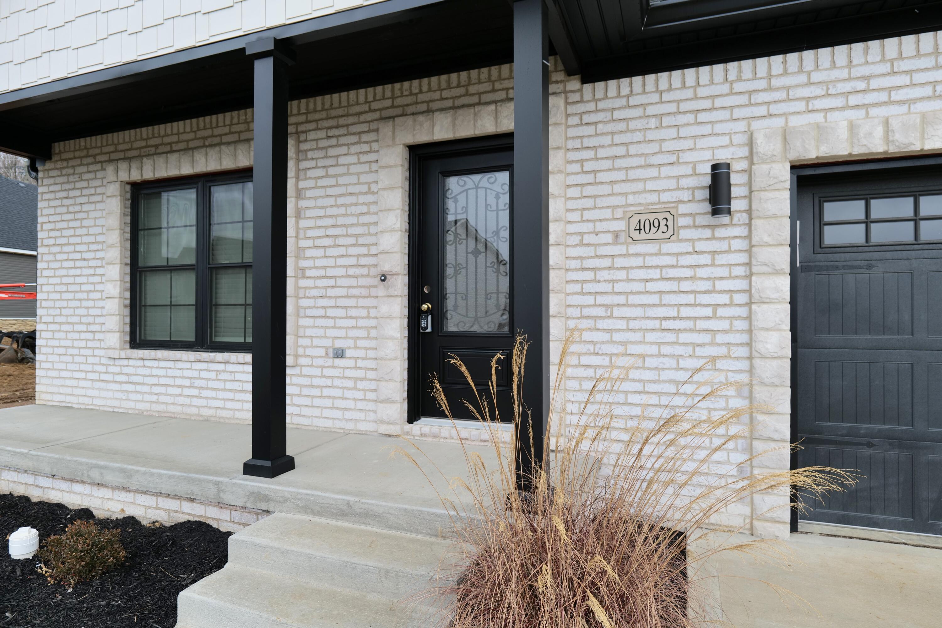 4093 Buttermilk Road Lexington, KY 40509 - Photo 2 of 43 Front porch