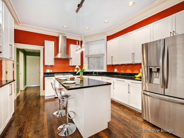 734 West Briar Place, Unit 2 Chicago, IL 60657 - Photo 9 of 20