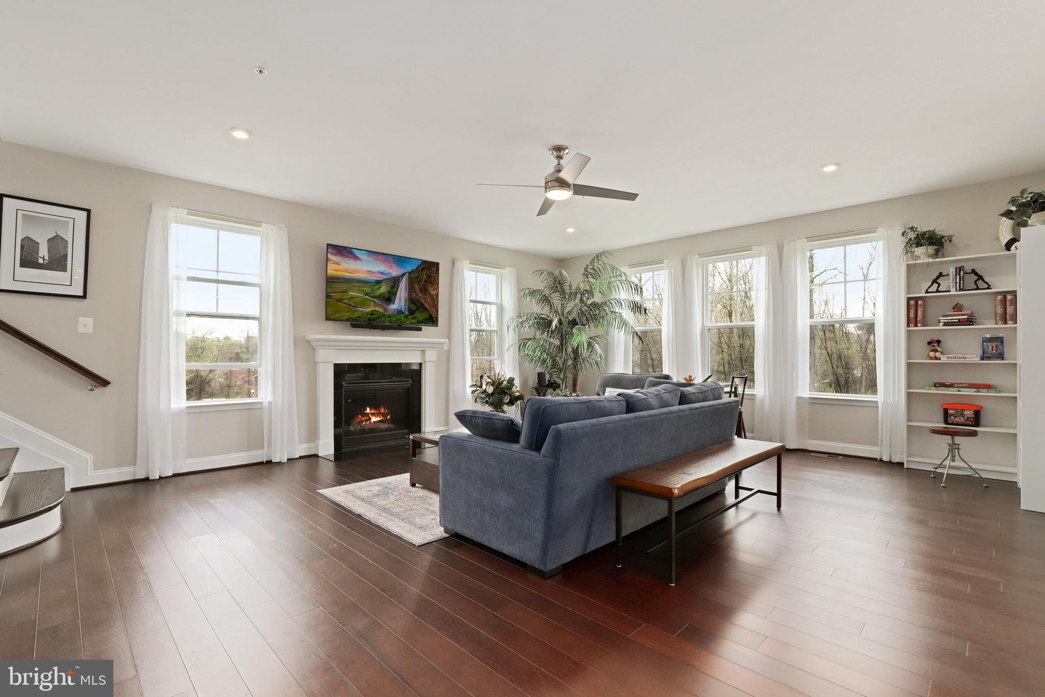 3322 Shopo Road Baltimore, MD 21208 - Photo 3 of 57 Gallery Image 3