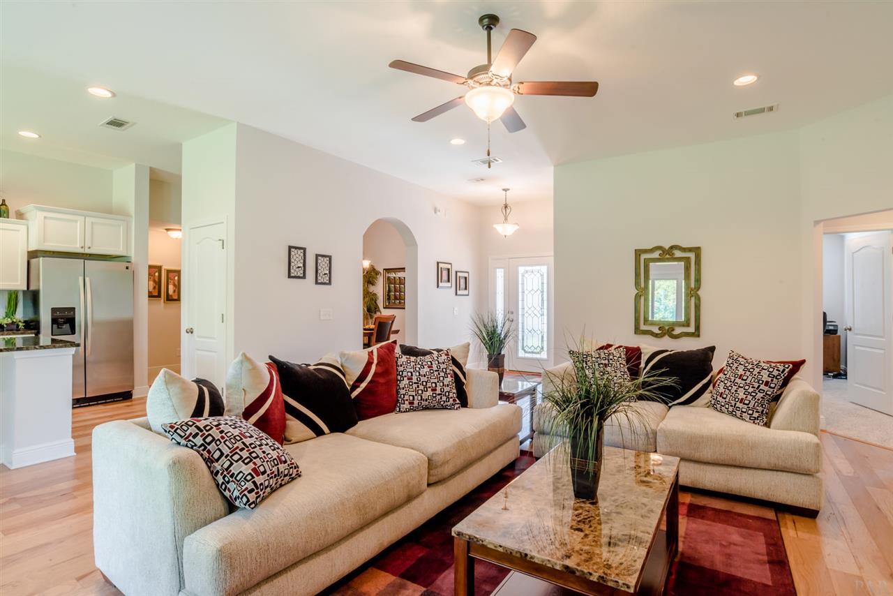 7287 Farmers Road Pensacola, FL 32526 - Photo 7 of 28 Gallery Image 7