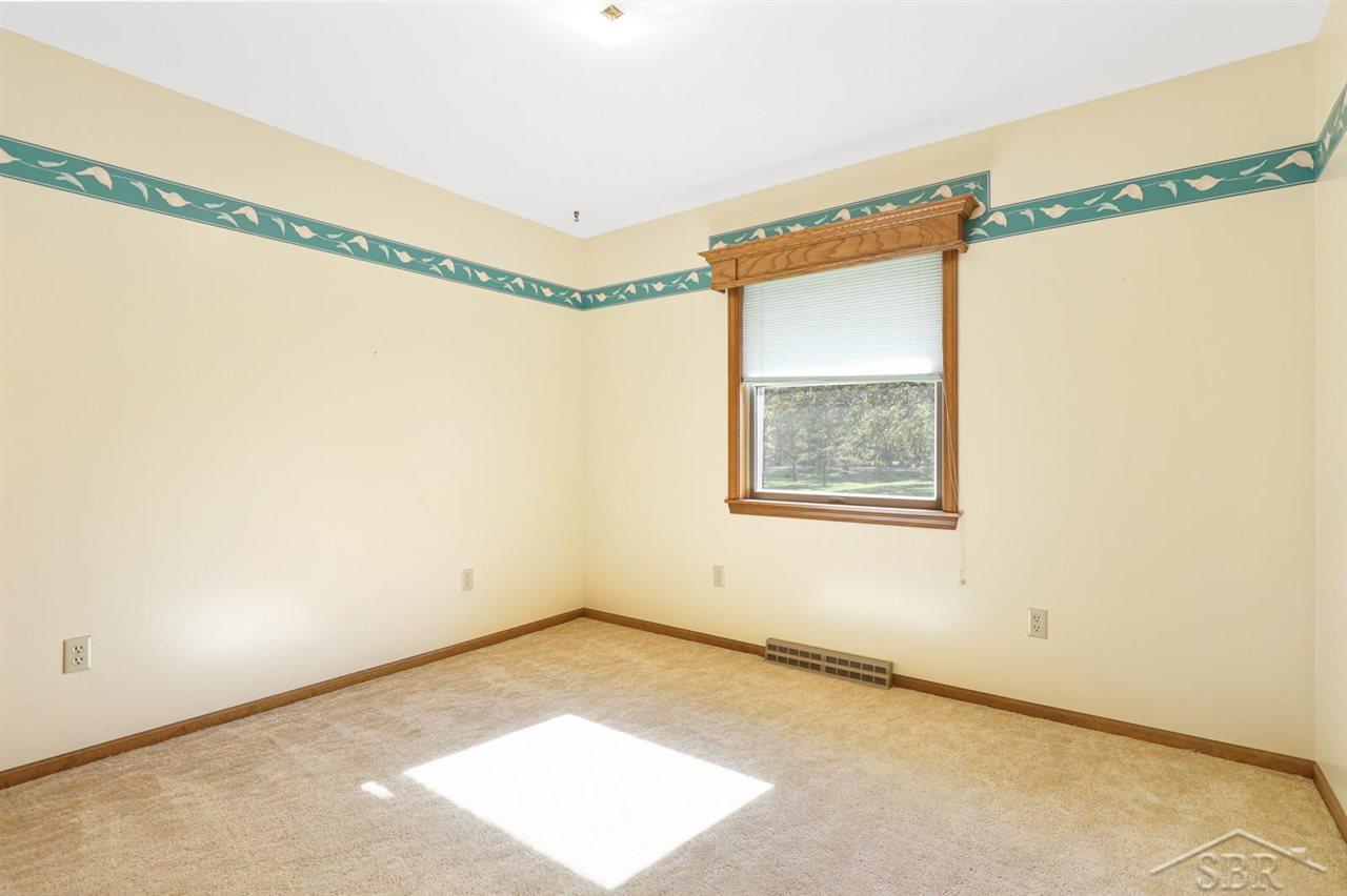 8118 McCarty Road Saginaw, MI 48603 - Photo 40 of 63 50058556-39.JPG