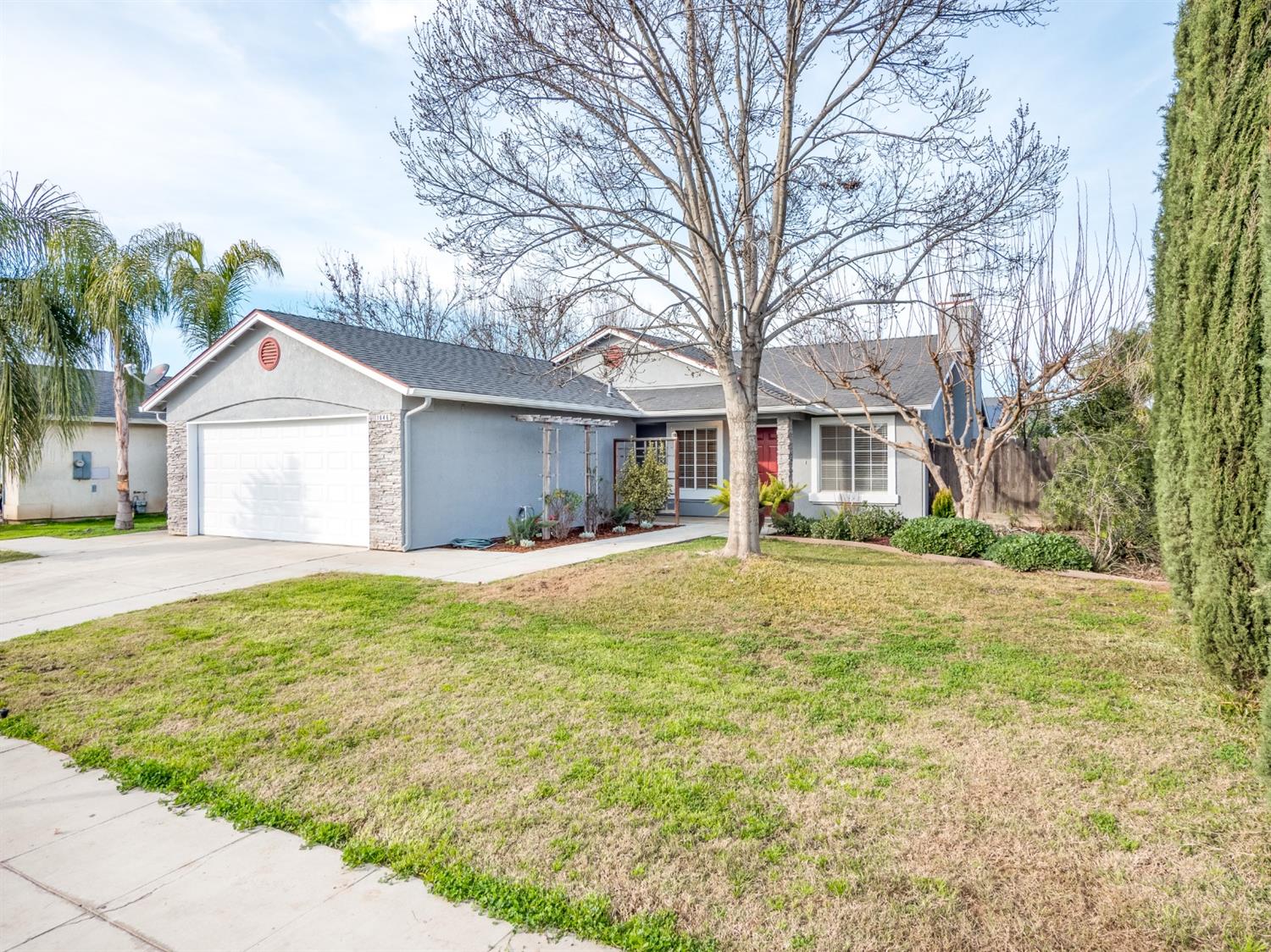 1646 East Santa Rosa Circle Reedley, CA 93654 - Photo 2 of 22 Gallery Image 2