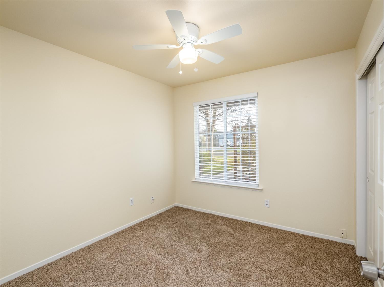 1646 East Santa Rosa Circle Reedley, CA 93654 - Photo 12 of 22 Gallery Image 12