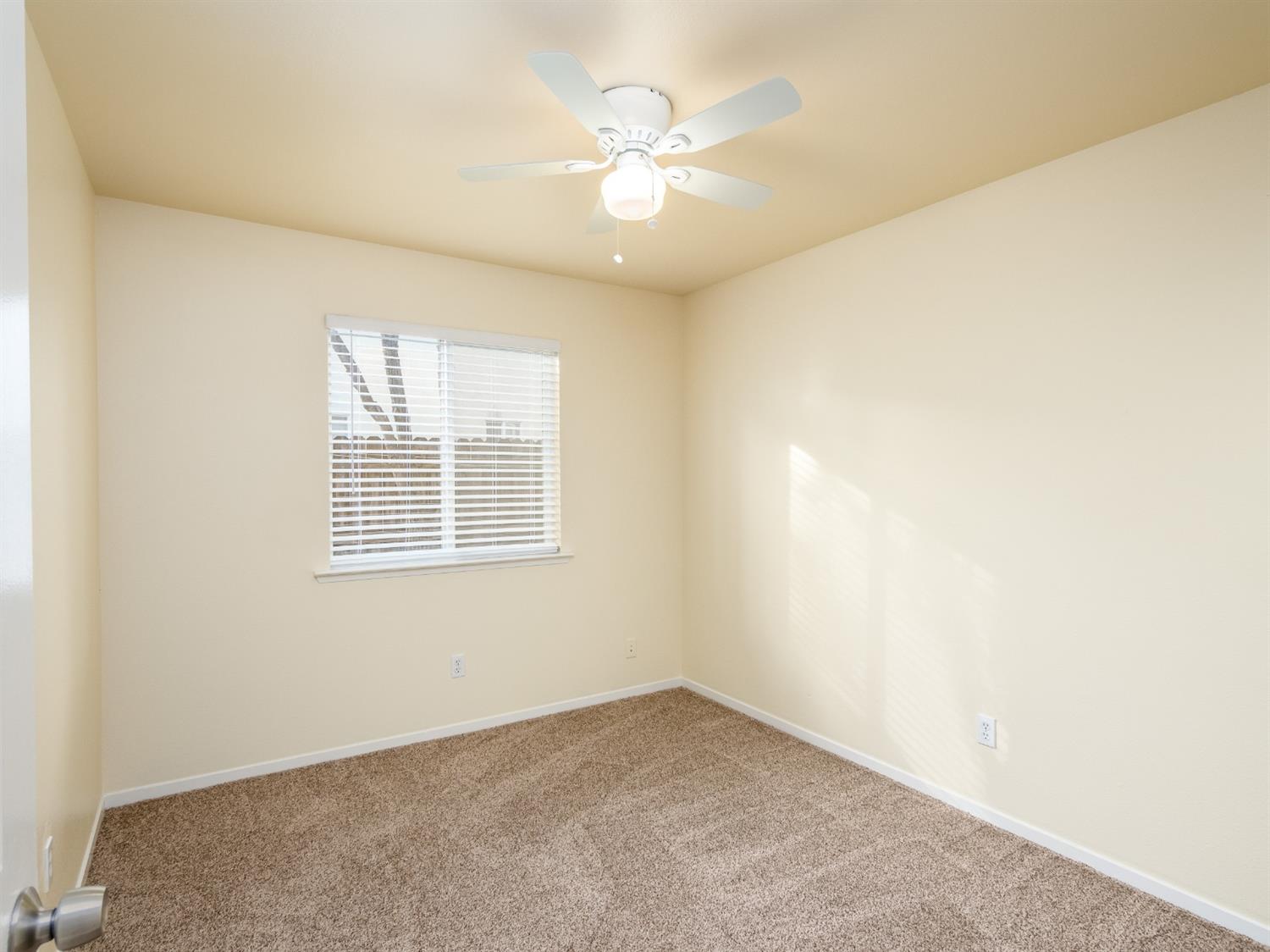 1646 East Santa Rosa Circle Reedley, CA 93654 - Photo 15 of 22 Gallery Image 15