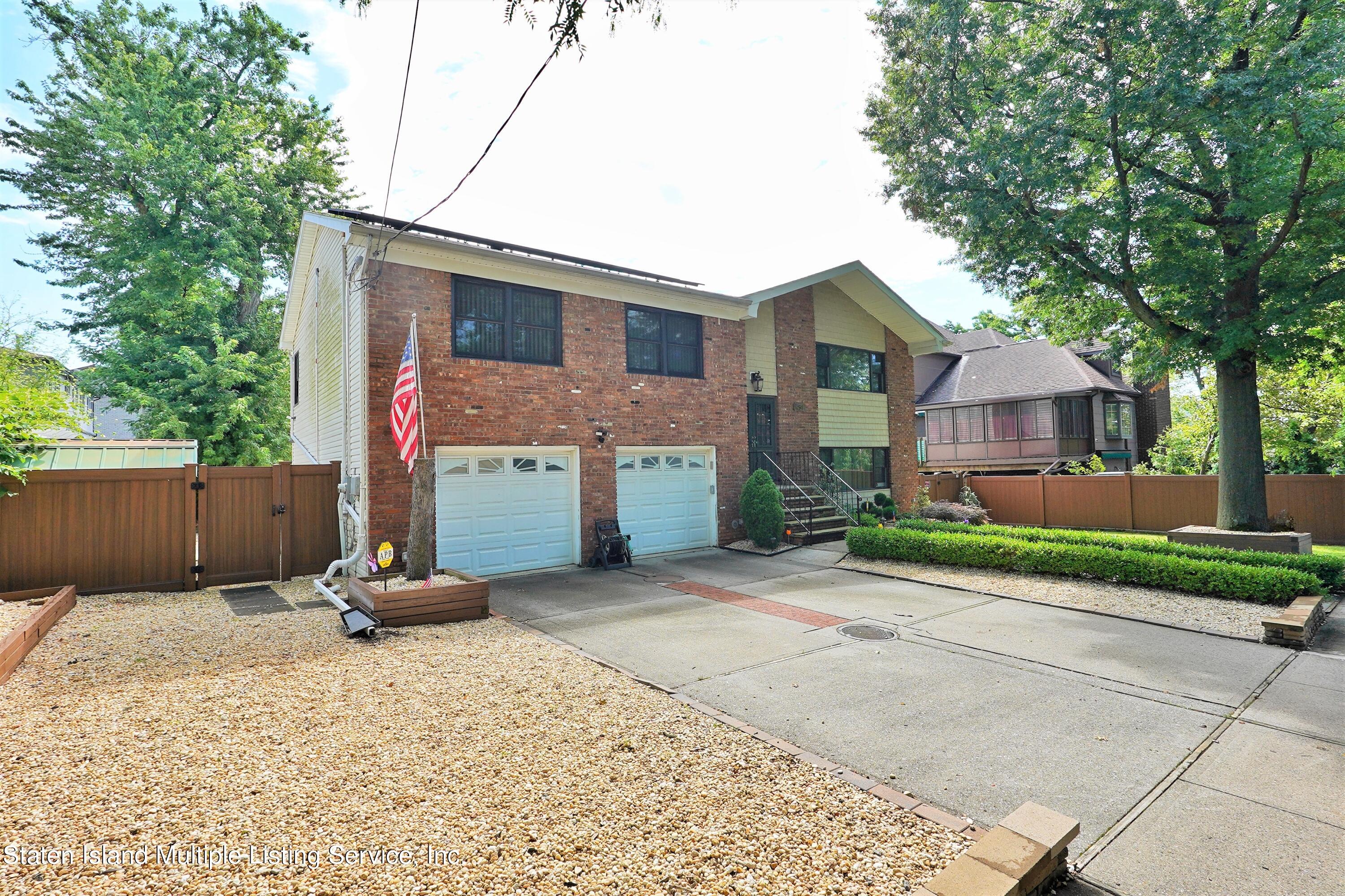 451 Foster Road Staten Island, NY 10309 - Photo 5 of 38 451-35