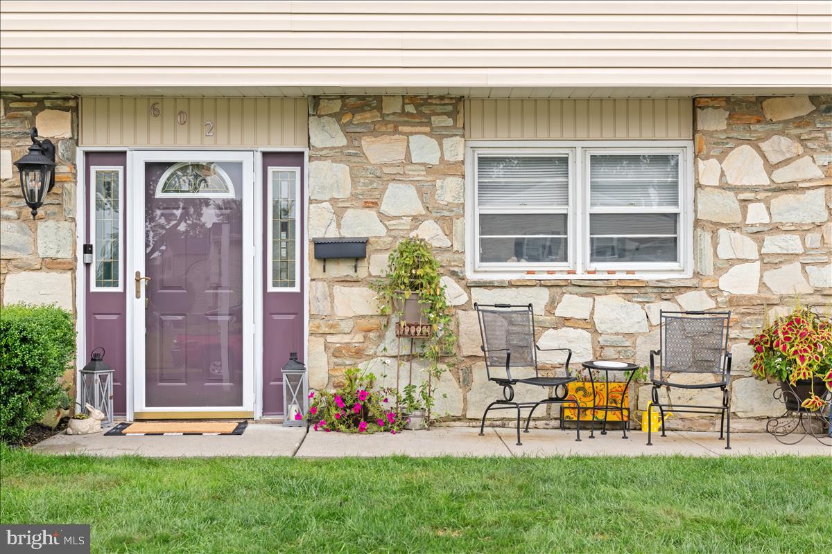 602 Platte Road Fairless Hills, PA 19030 - Photo 2 of 33 Newly painted door