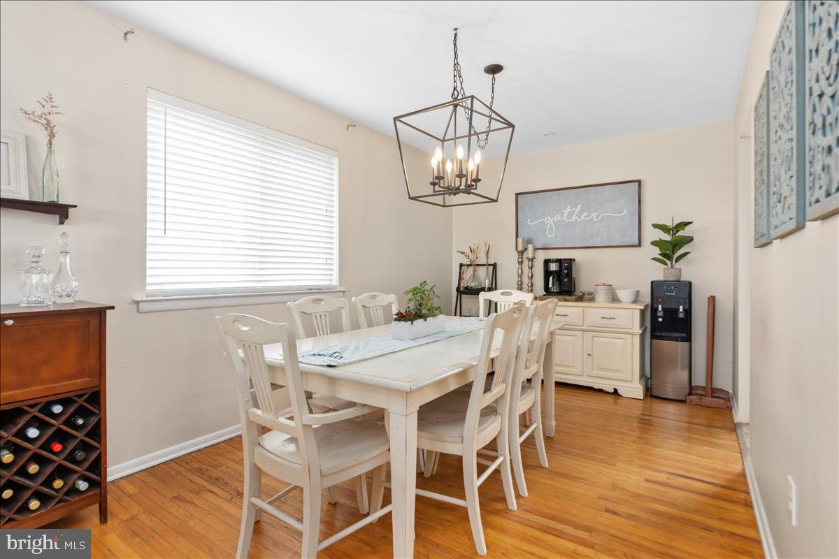 602 Platte Road Fairless Hills, PA 19030 - Photo 19 of 33 Dining room- real hardwood