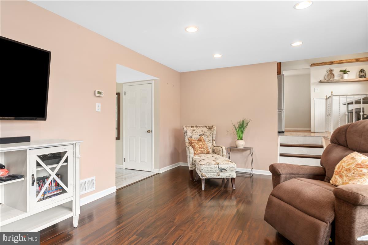 602 Platte Road Fairless Hills, PA 19030 - Photo 10 of 33 Lower level family room - newer laminate floor