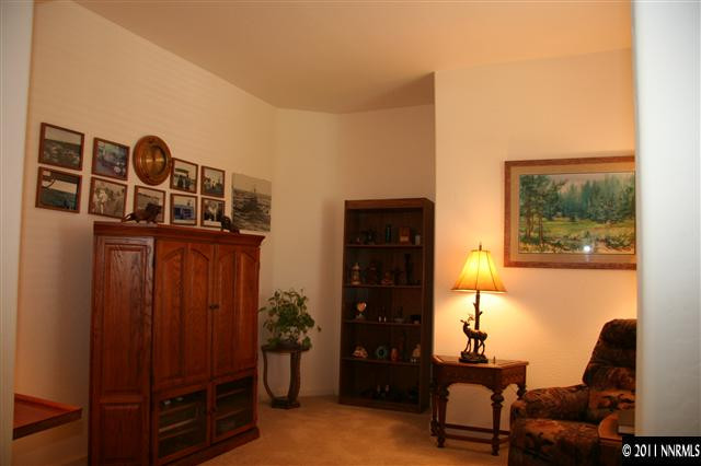 1335 Meridian Ranch Drive Reno, NV 89523 - Photo 6 of 7 a living room with furniture