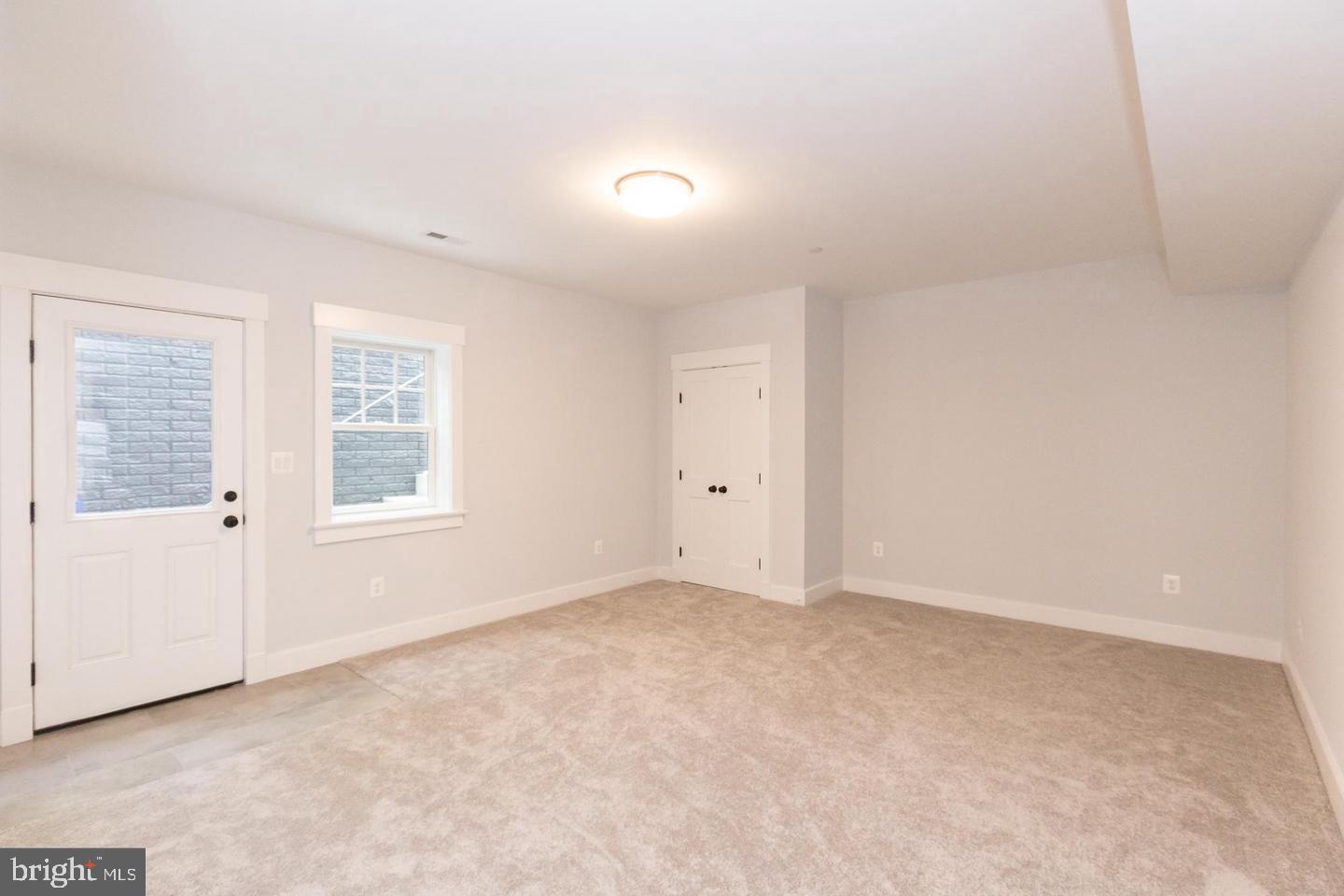 6206 East Halbert Road Bethesda, MD 20817 - Photo 29 of 36 Gallery Image 29