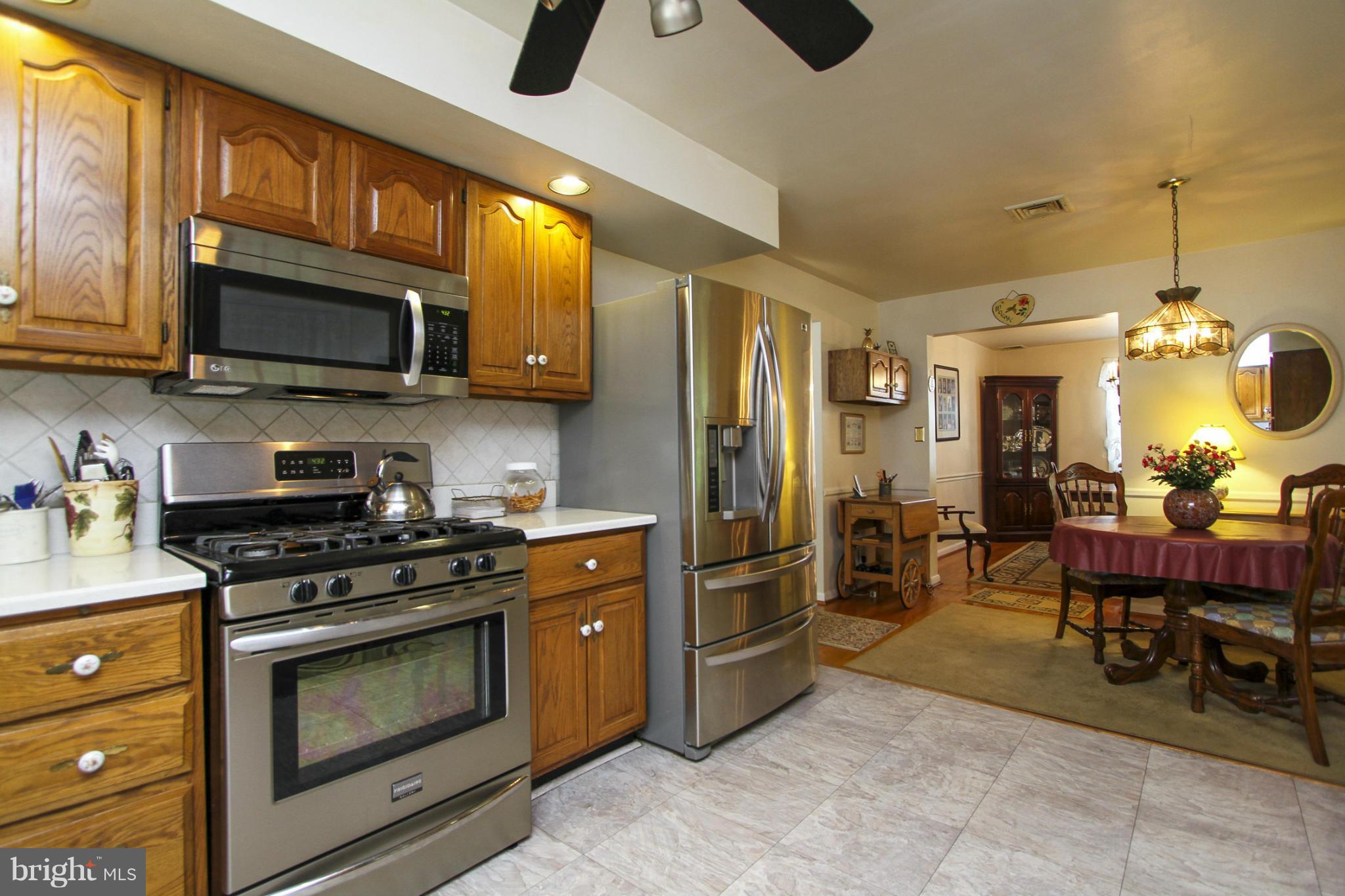 10107 Tipperary Road Baltimore, MD 21234 - Photo 9 of 25 Kitchen