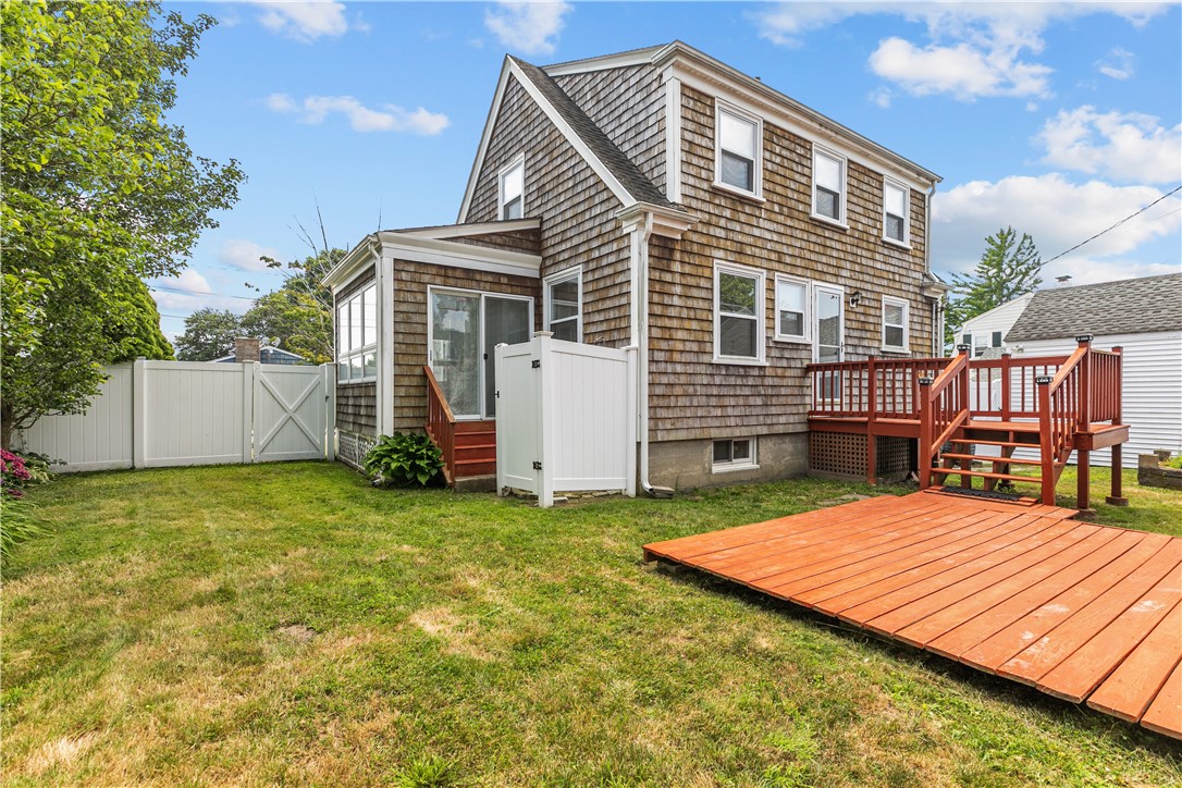 53 Admiral Kalbfus Road Newport, RI 02840 - Photo 37 of 45