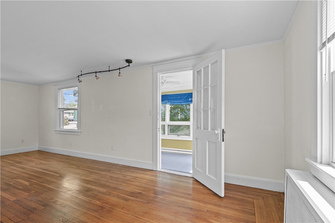 53 Admiral Kalbfus Road Newport, RI 02840 - Photo 6 of 45