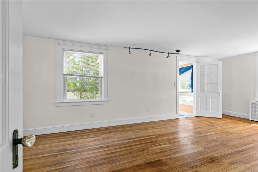 53 Admiral Kalbfus Road Newport, RI 02840 - Photo 9 of 45