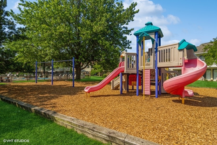 545 Greystone Lane, Unit A2 Wheeling, IL 60090 - Photo 19 of 21 a view of outdoor space with seating