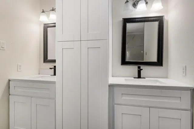 $2,100 | 3719 Straightfork Drive, Houston, TX 77082