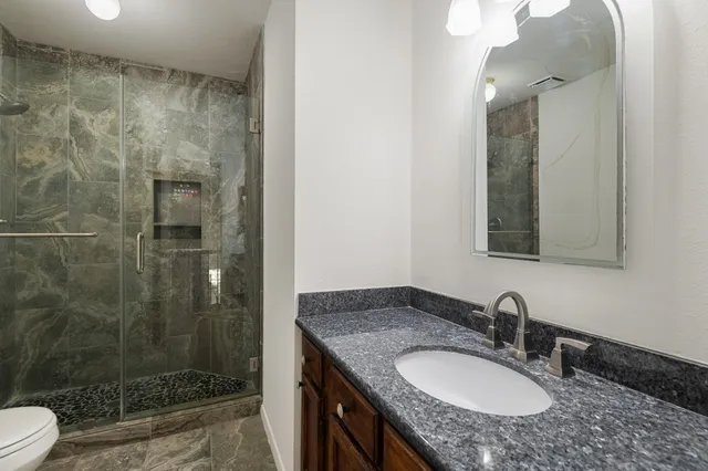 $2,100 | 3719 Straightfork Drive, Houston, TX 77082