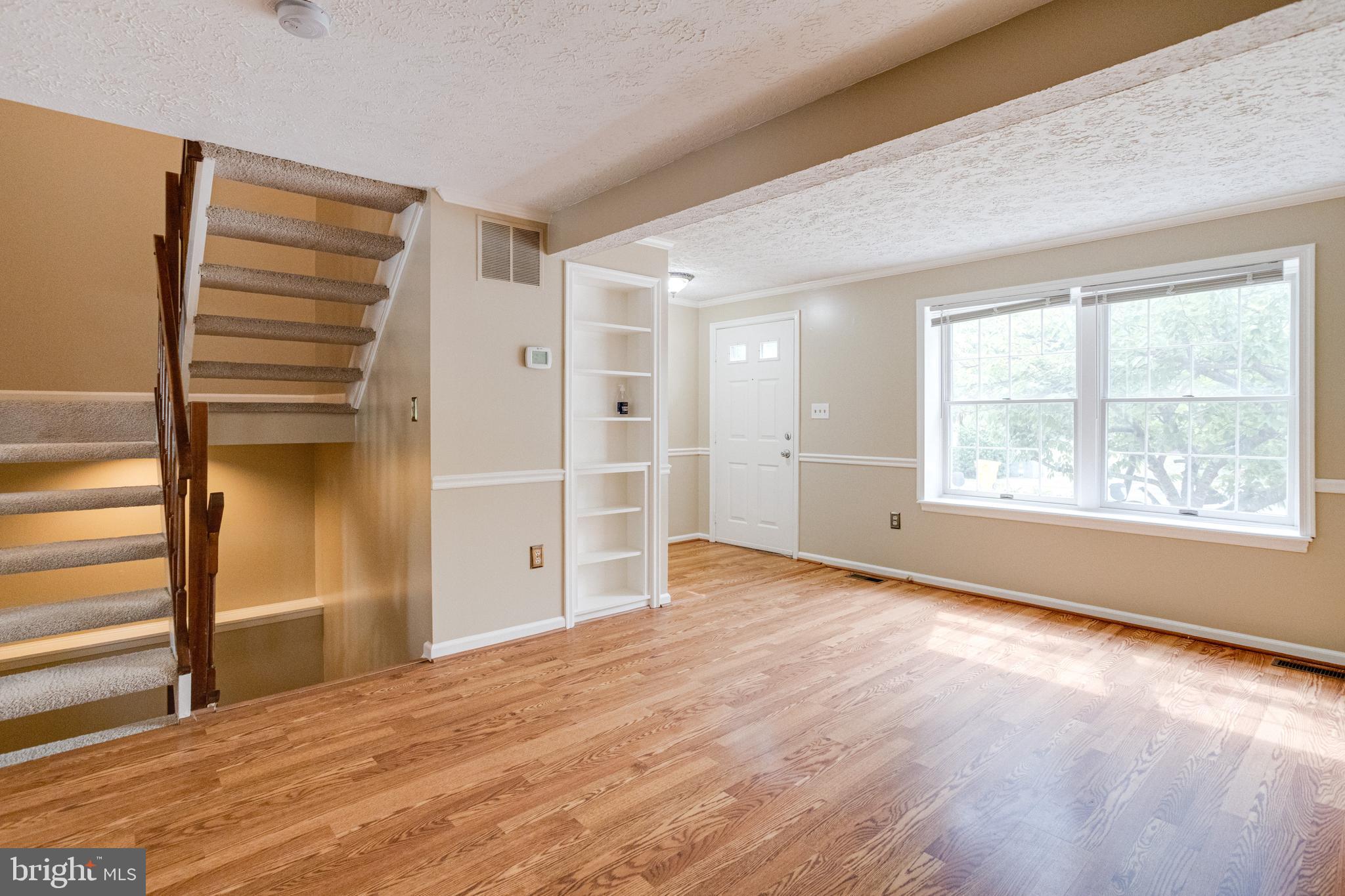 3560 Laurel View Court Laurel, MD 20724 - Photo 2 of 36
