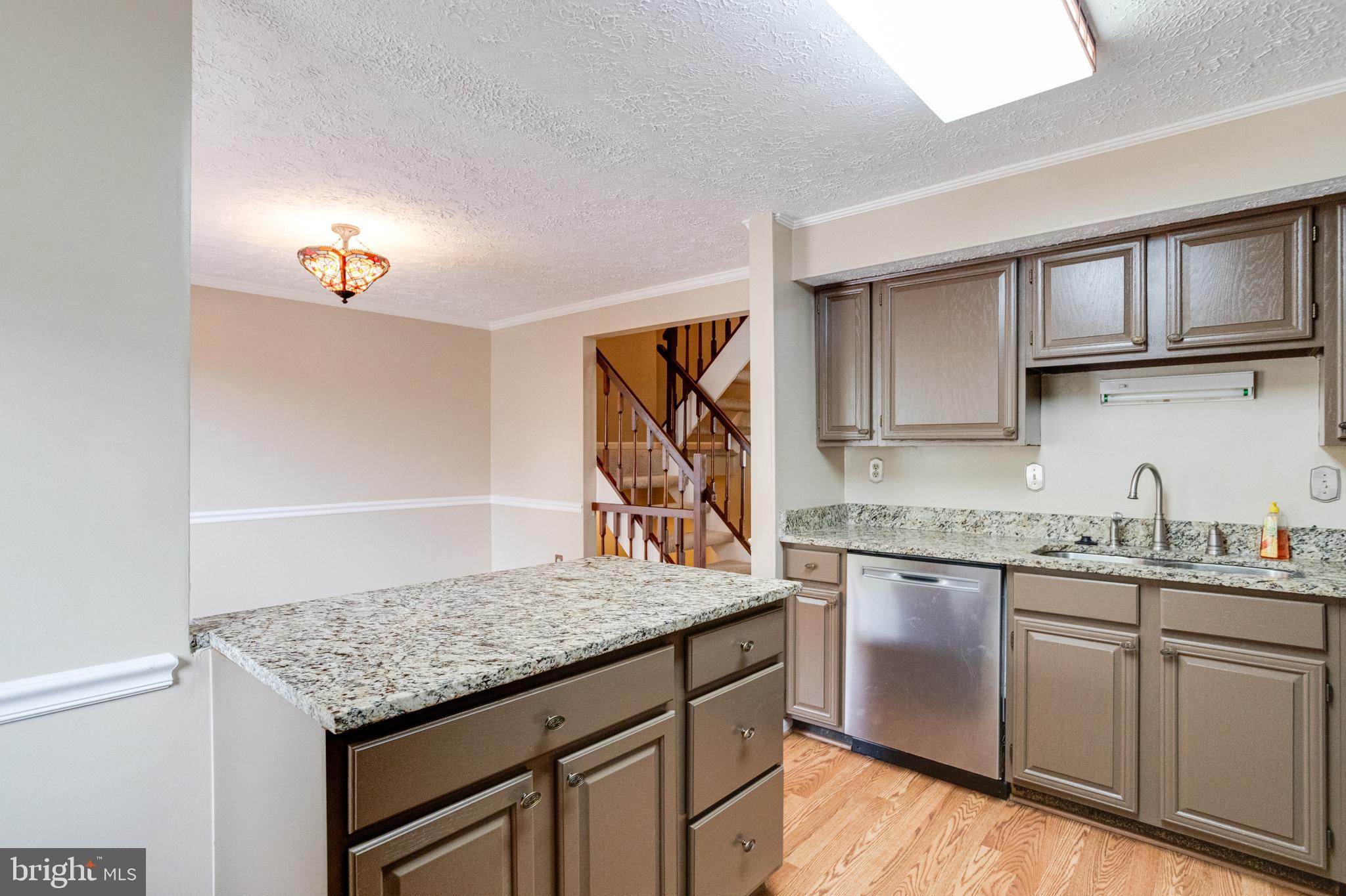 3560 Laurel View Court Laurel, MD 20724 - Photo 12 of 36
