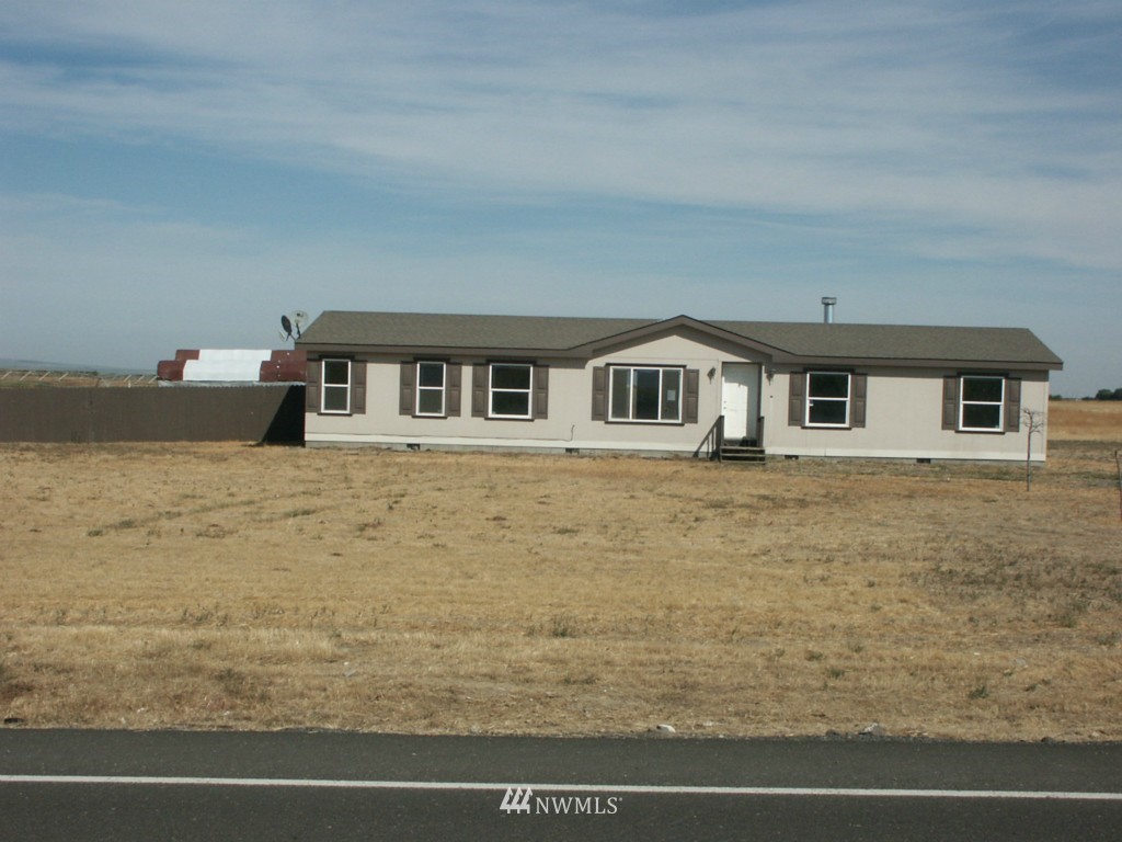 2384 West Bench Road Othello, WA 99344 - Photo 1 of 1