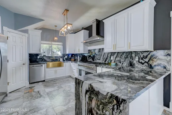 $670,000 | 14500 East Eagle Drive, Dewey-Humboldt, AZ 86327