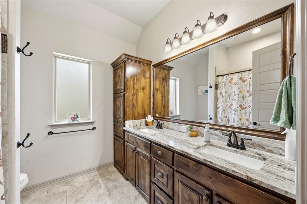 1919 County Road 4371 Decatur, TX 76234 - Photo 23 of 40