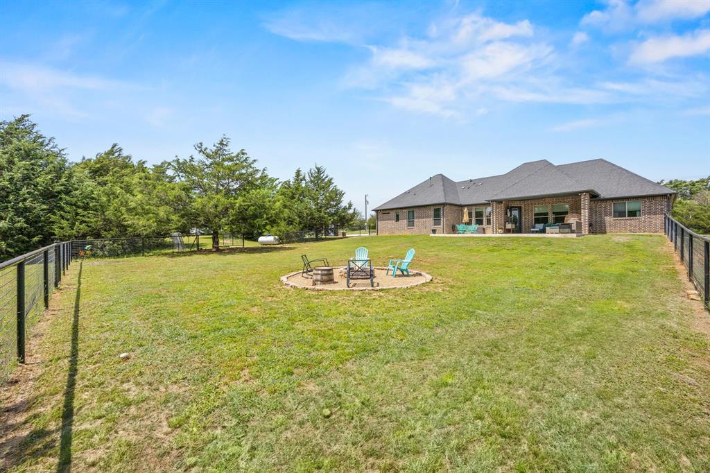 1919 County Road 4371 Decatur, TX 76234 - Photo 27 of 40
