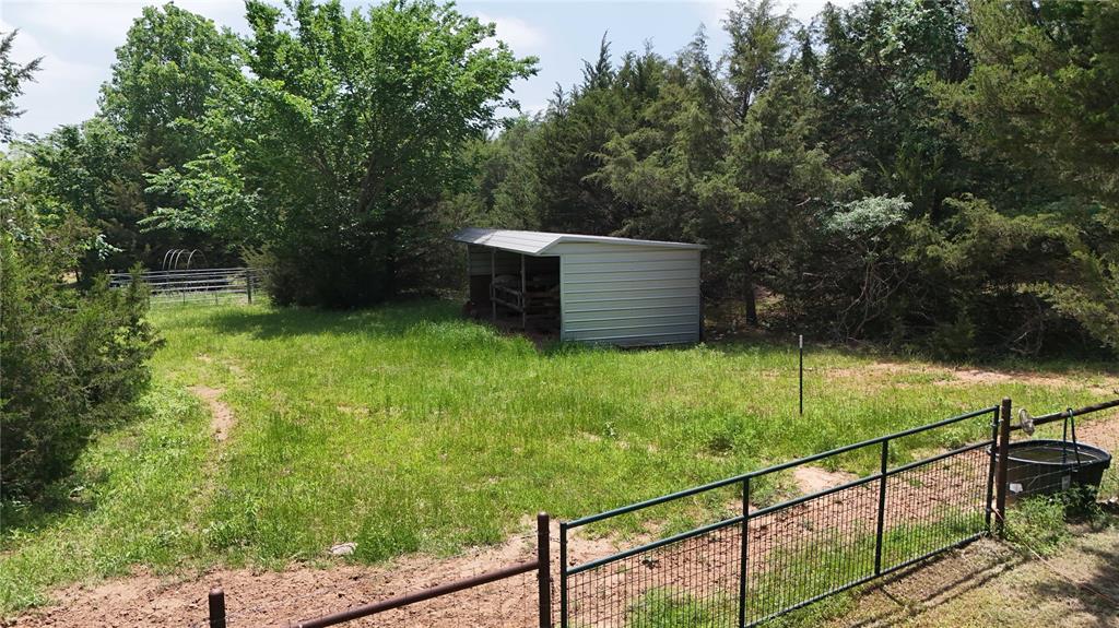 1919 County Road 4371 Decatur, TX 76234 - Photo 35 of 40